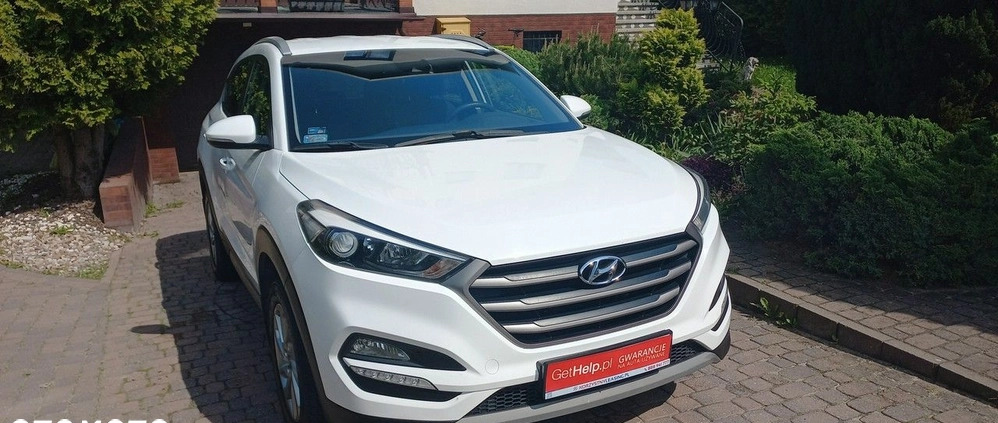 Hyundai Tucson cena 48700 przebieg: 235000, rok produkcji 2016 z Piława Górna małe 781